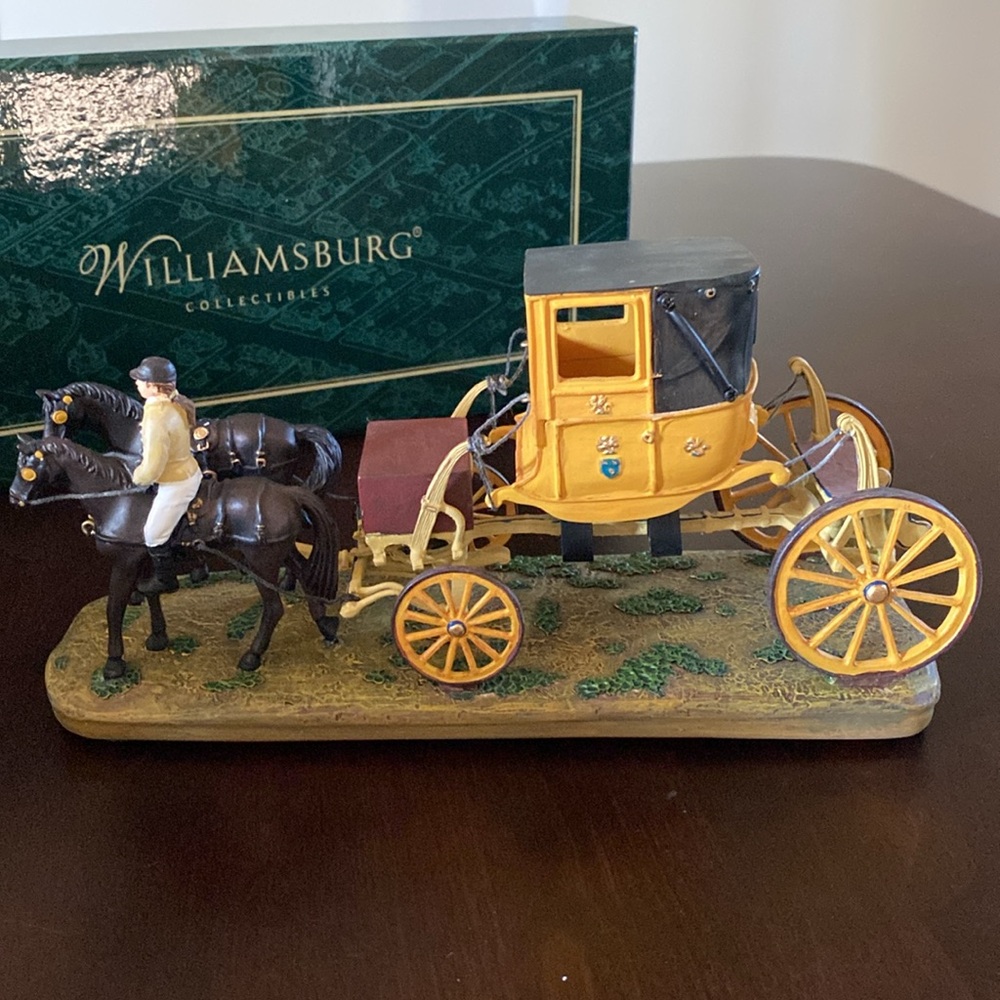 Williamsburg Wythe Carriage - Lang and Wise